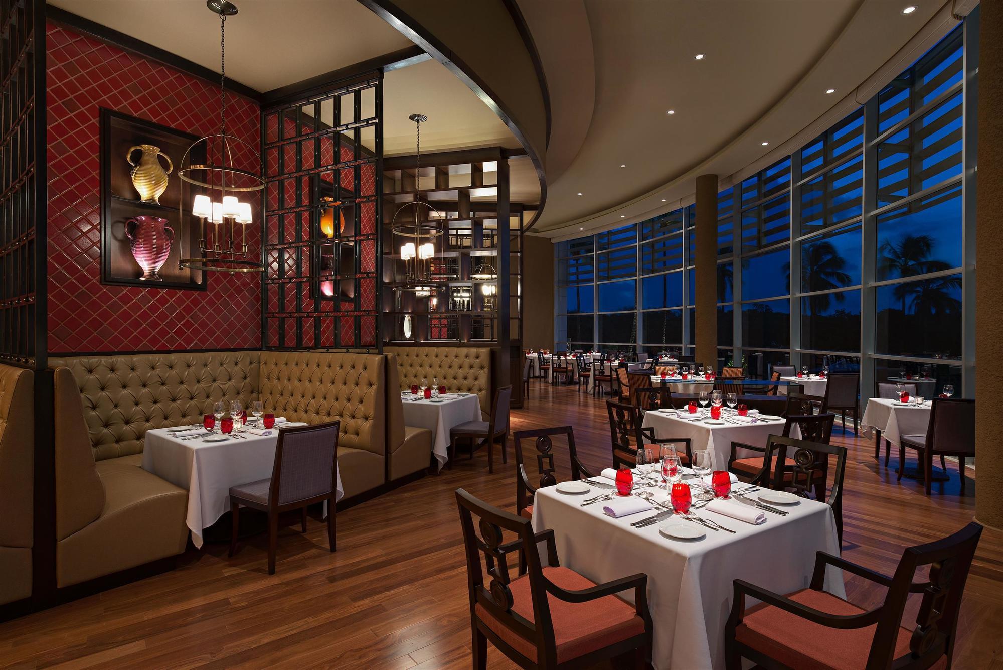 Sheraton Reserva Do Paiva Кабу-ди-Санту-Агостинью Экстерьер фото The restaurant