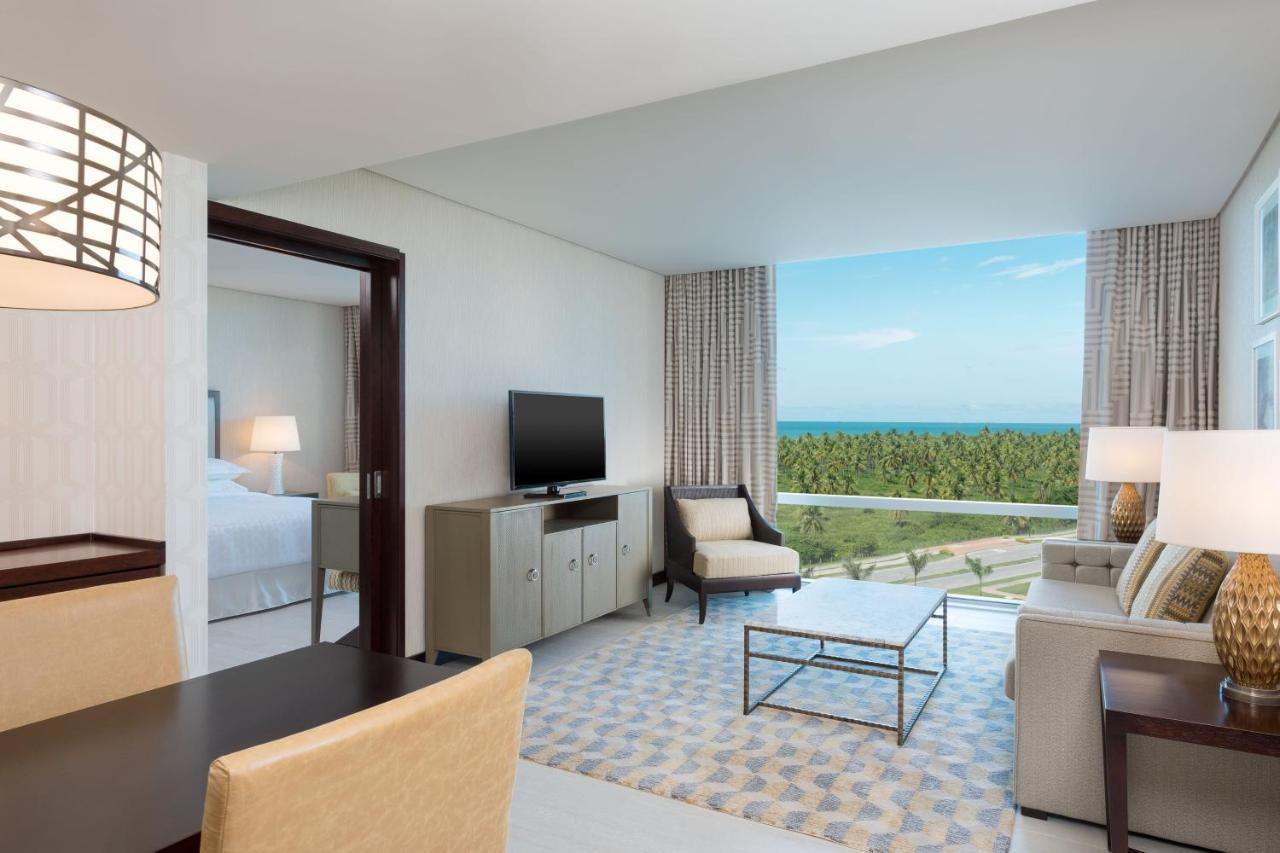 Sheraton Reserva Do Paiva Кабу-ди-Санту-Агостинью Экстерьер фото A suite at the Hilton Cancun Resort