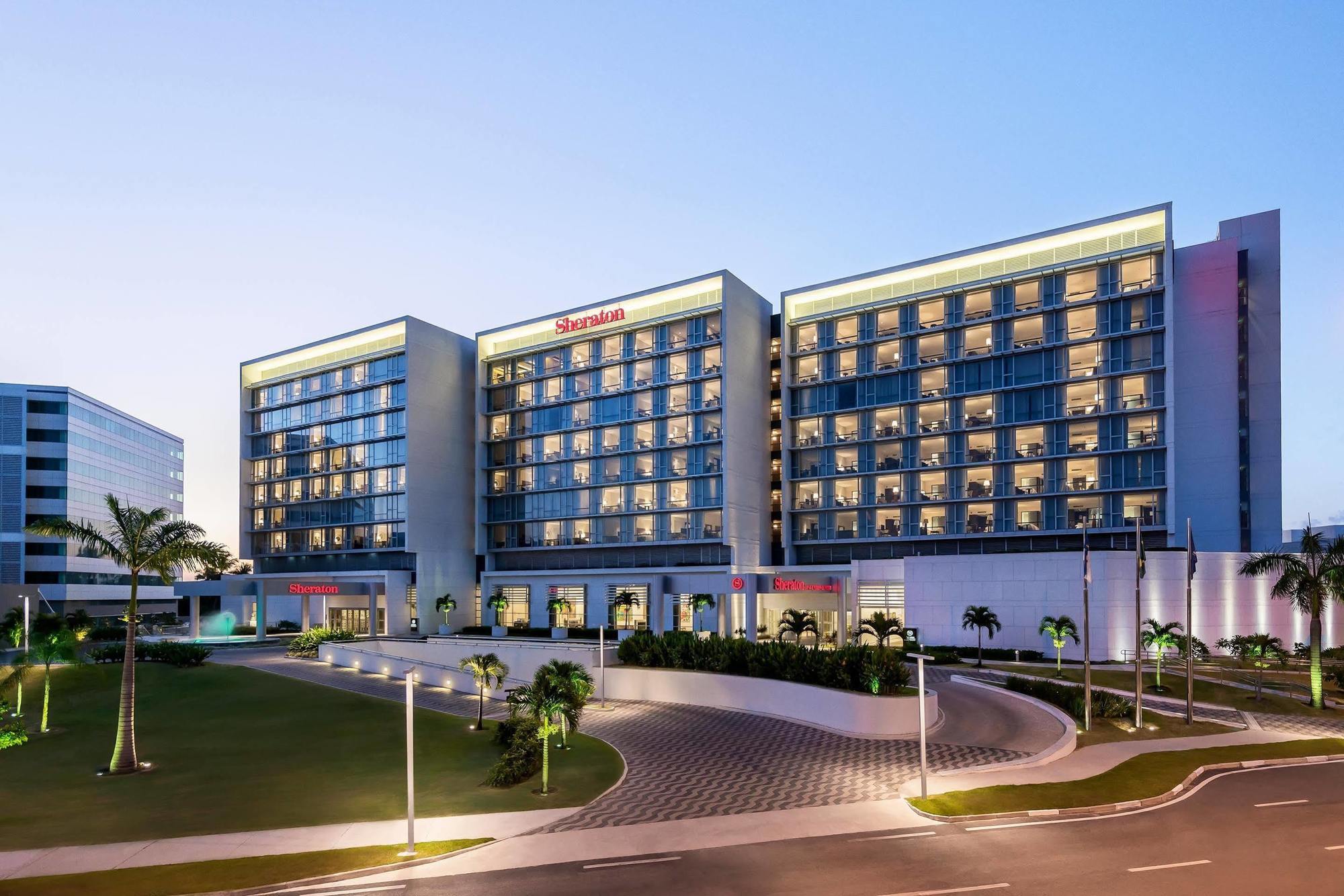 Sheraton Reserva Do Paiva Кабу-ди-Санту-Агостинью Экстерьер фото Westin The Pearl, Doha